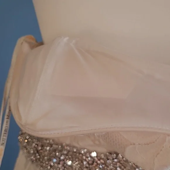 Maggie Sottero wedding gown - Picture 4 of 17